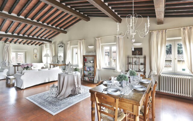 Appartamento Duccio by Vacation in Lucca