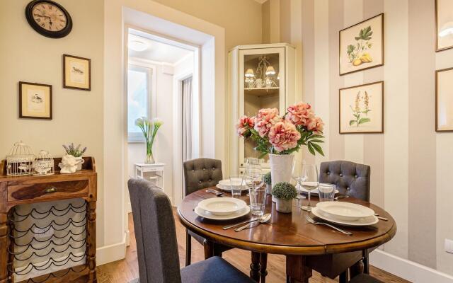 Casa Raffa in Lucca With 2 Bedrooms and 2 Bathrooms