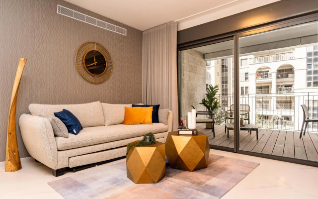Central and Luxury New 2BR&2Bth - Private Parking