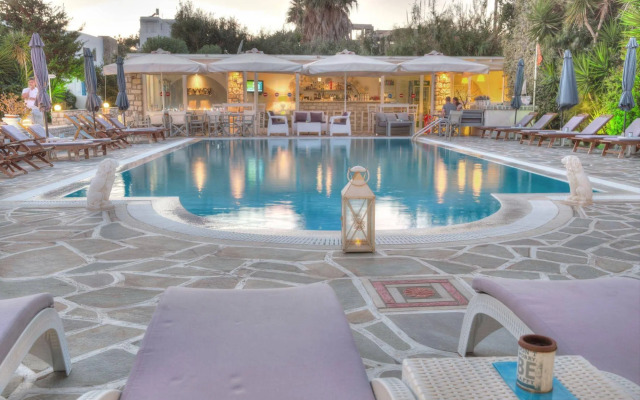 Zoumis Residence