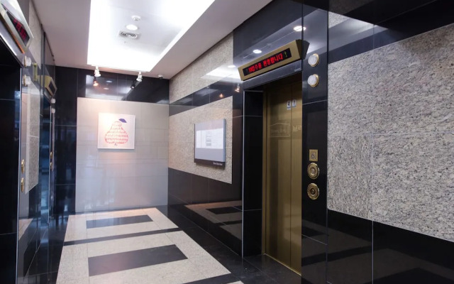 Brownstone Seoul Station