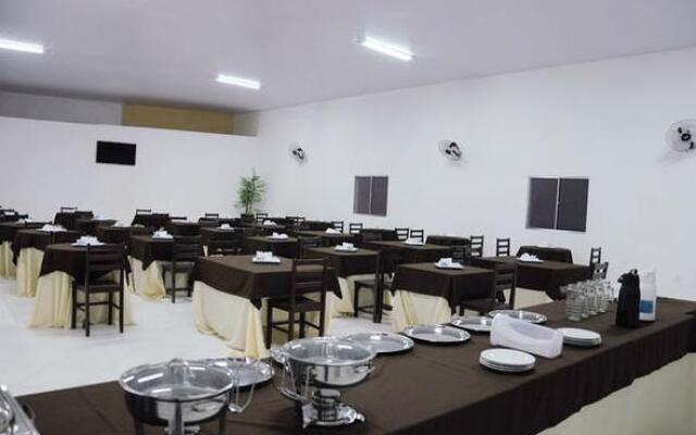 Canavial Plaza Hotel