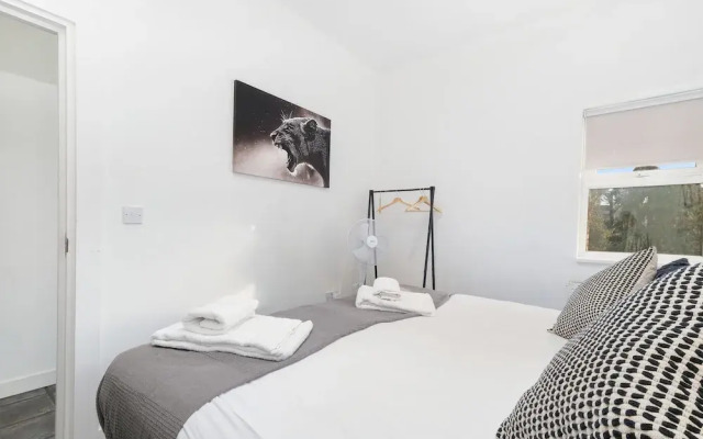 West Ealing SVD Apt. - 2 Bedroom 2 Bath