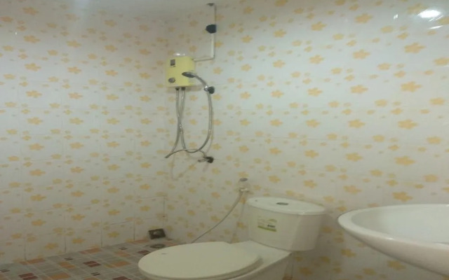 Oyo 75349 CozyRooms at South Pattaya