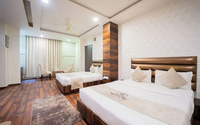 Hotel Sawamani and Restaurant