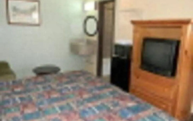 Interstate Inn Express