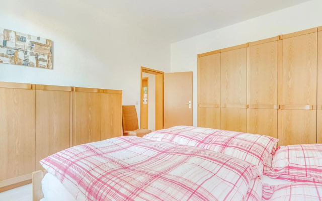 Pretty Apartment with Large Communal Terrace near Borstendorf