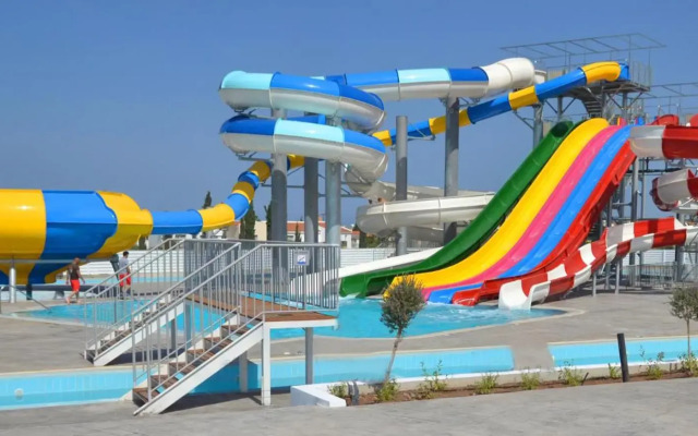 King Evelthon Beach Hotel & Resort