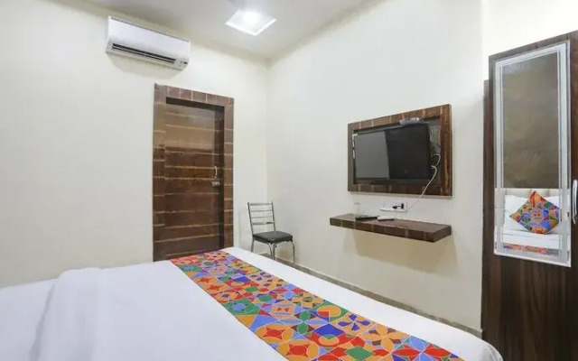 Fabexpress Paradise Inn