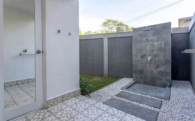 White Studio Villa
