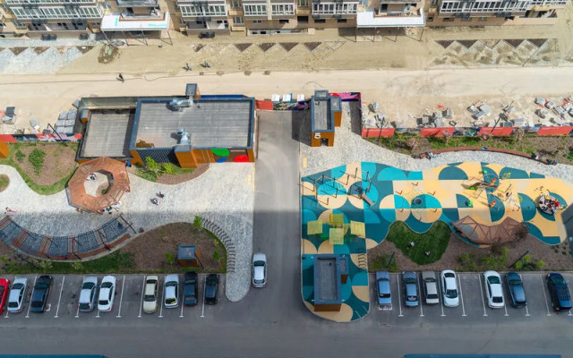 Йо Плейс на улице Героя Бочарникова, д. 4 корп. 1