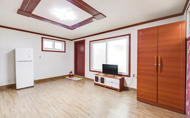 Yangpyeong Let's Go Valley Pension