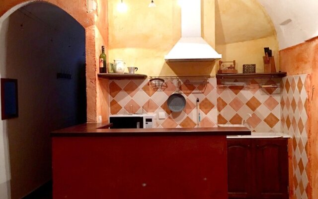 Studio in Dolceacqua, With Wonderful City View and Wifi - 10 km From t