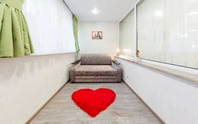 Sun City Apartments on the street. Ostrovsky 35/11