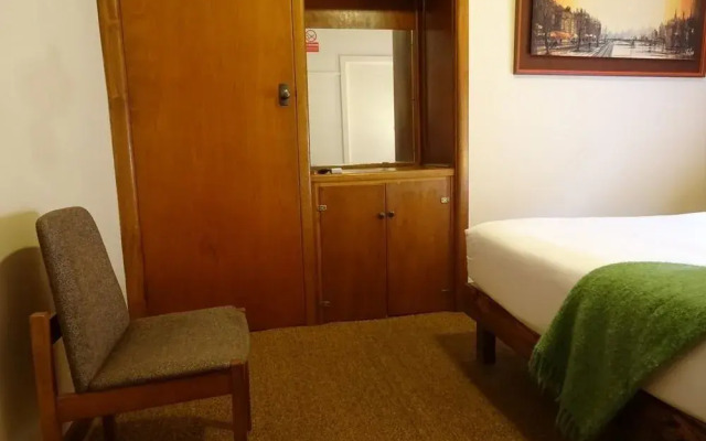 Hepburn Springs Chalet
