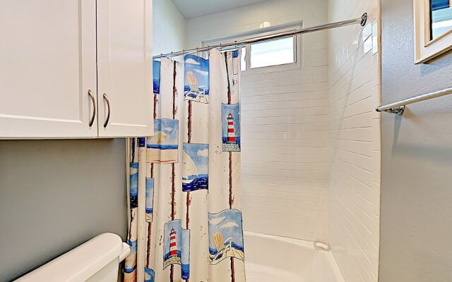 447 Rockport - 3 Br Home