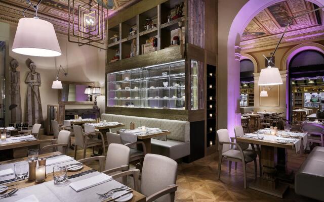 Cosmopolitan Hotel Prague