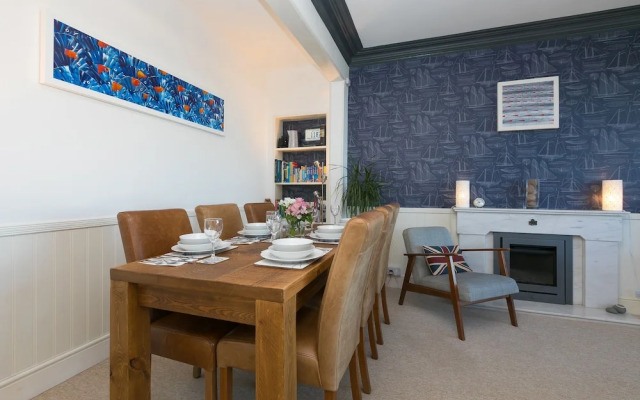 Oystercatcher House