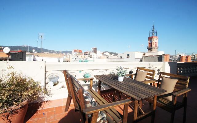 Genial Atico Con Terraza Privada