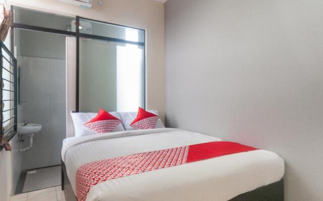Ellegan Residence by OYO Rooms