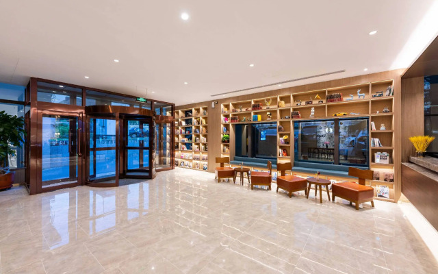 Hanting Express Dalian Development Zone Ansheng Square