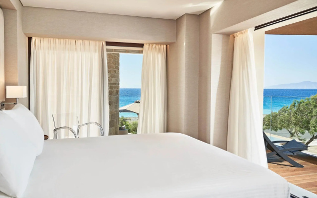 Bellevue On The Beach Suites