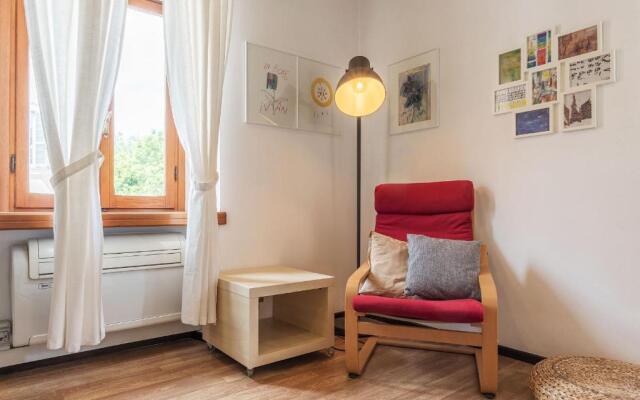 Colosseo Modern Apartment