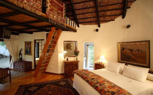 Moontide Guest Lodge