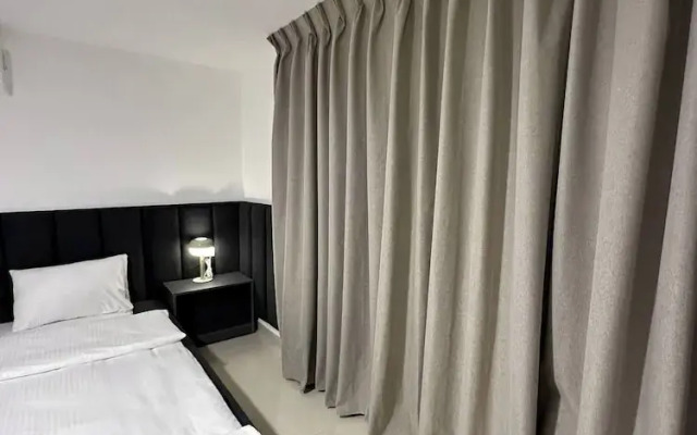 Stylish Luxe Apartment Fr