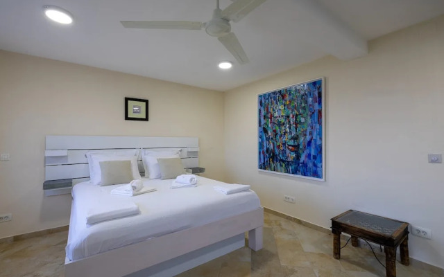 Stone Houses Dingač