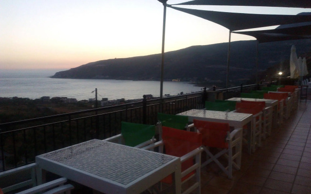Onar Mani Suites