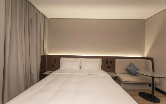 HanTing Hotel (Tongcheng Jingkaiqu)