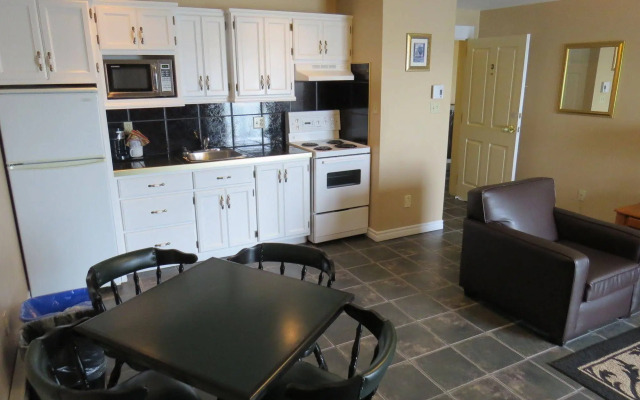 Fundy Complex Dockside Suites