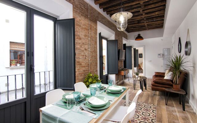 Central Ethnic apartment