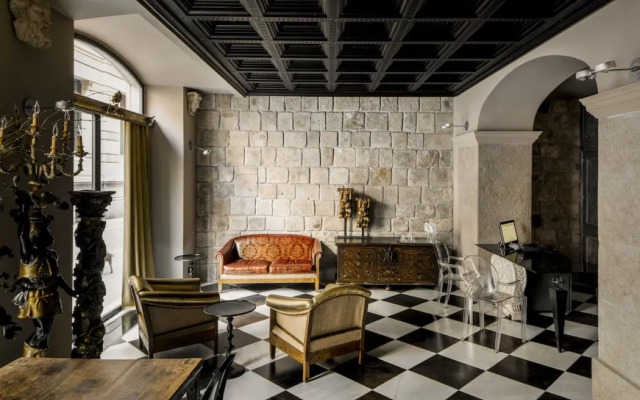 Arai Aparthotel