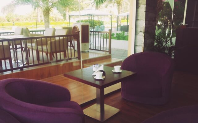 Royal Garden Hotel