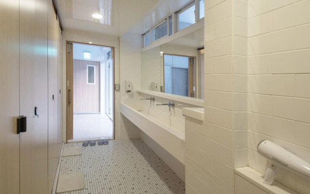 Flip Flop Hostel - Main Station