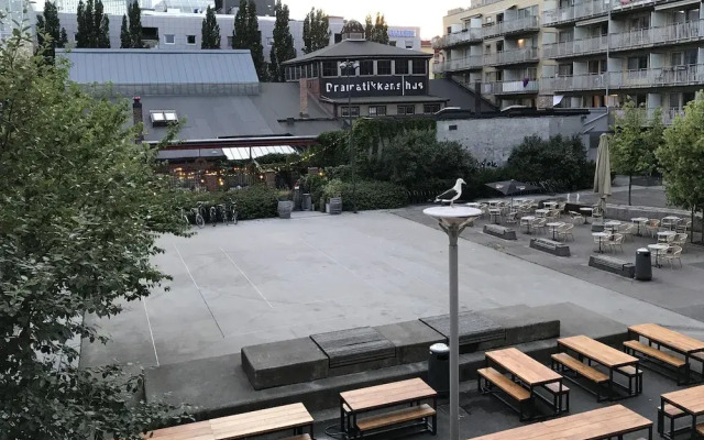 Sentral 3 roms top leilighet med gratis parkering