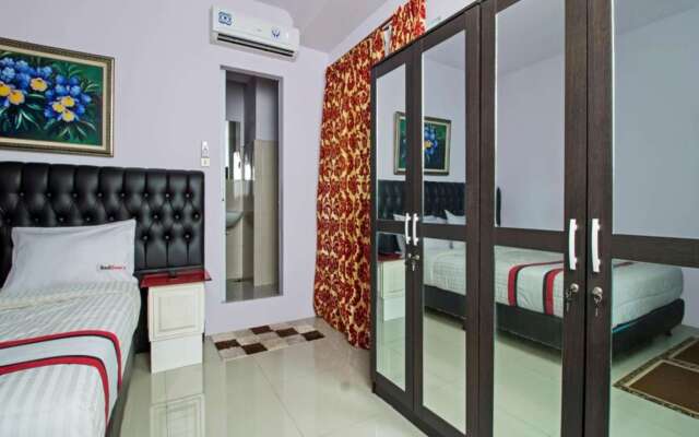 RedDoorz Plus @ Guntur Raya Setiabudi