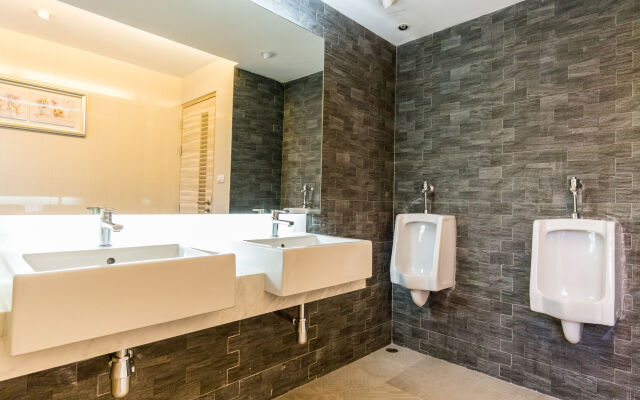 Baron Residence Bangkok