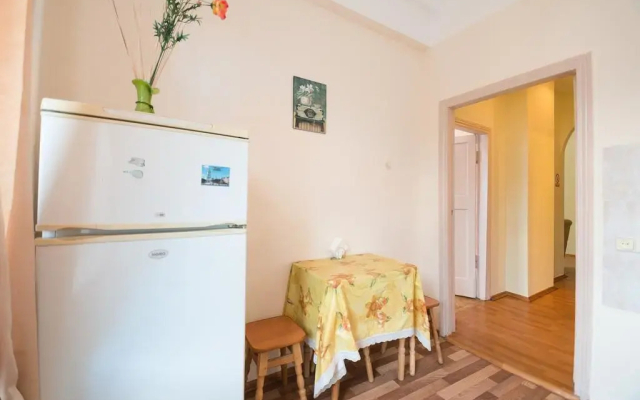 Prorizna Studio Kiev Apartment