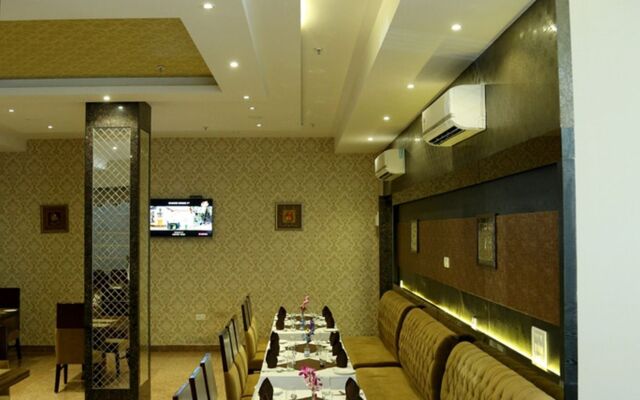 Hotel The Royal Bharti