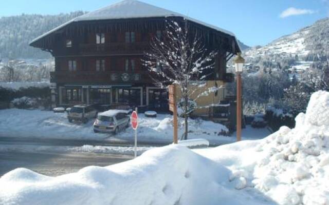 Auberge Du Mont-Rond