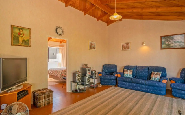 Oyster Bliss - Cooks Beach Holiday Home