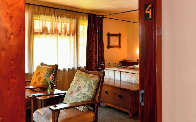 Blackbird Inn