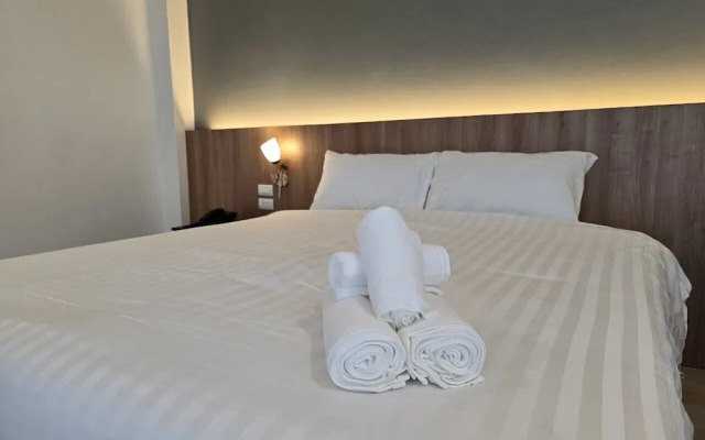 Manee Mantra Hotel Kanchanaburi