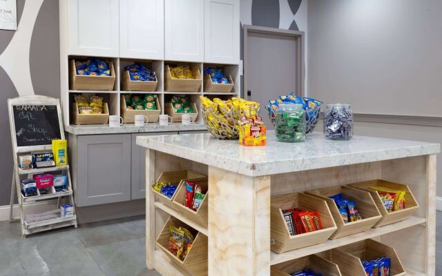 Ramada by Wyndham Windsor Locks