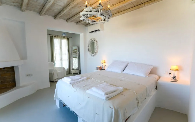 Anthi House