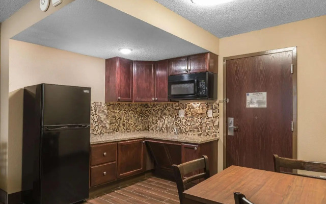 3 Palms Inn & Suites Bay City