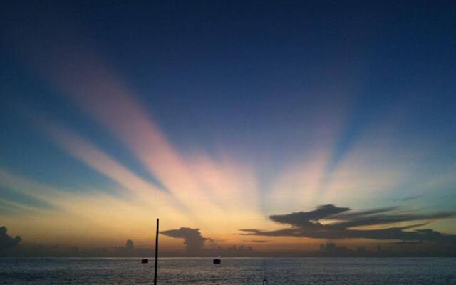 The Riviera, Grand Cayman